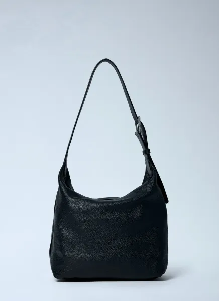 Isa Shoulder Bag
