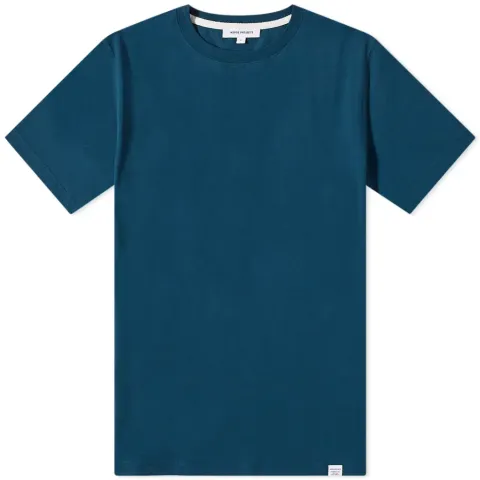 Niels Standard Tee