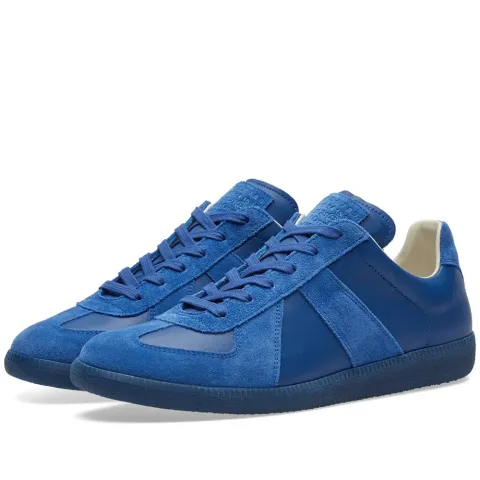 22 Replica Low Tonal Sneaker