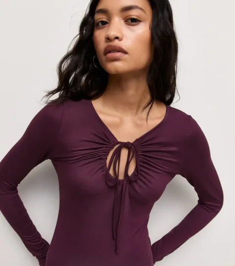 Women's Burgundy Tie Keyhole Long Sleeve Top