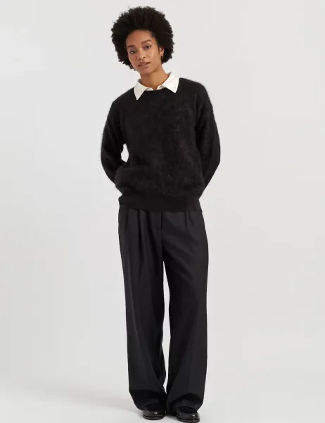 Chinti & Parker Brushed Pure Merino Wool Crew Neck Relaxed Sweatshirt Black