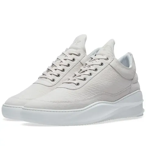 Low Top Sneaker