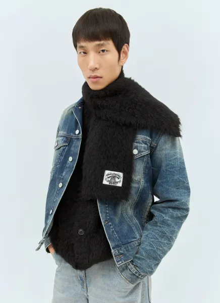 Narrow Fluffy Scarf