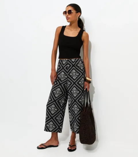 Women's Black Tile Print Wide Leg Cropped Trousers