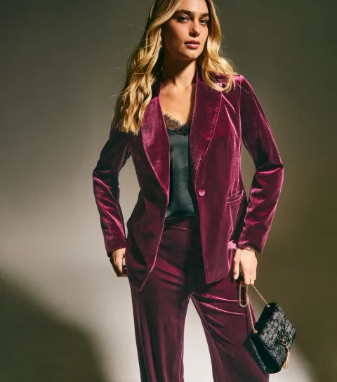 Women's Dark Burgundy Velvet Single Breasted Blazer