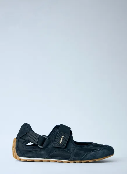 Orbit Sneakers