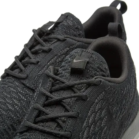 Roshe NM Flyknit