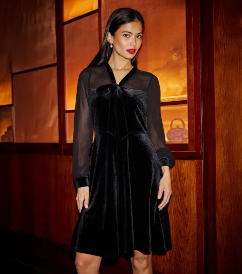 Women's Black Velvet Pussybow Dress