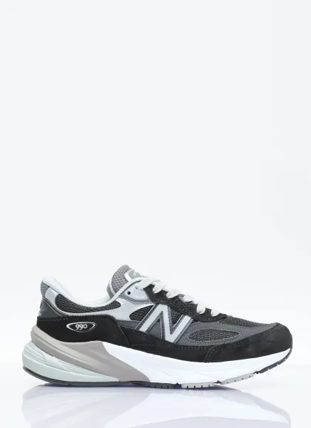 990v6 Sneakers
