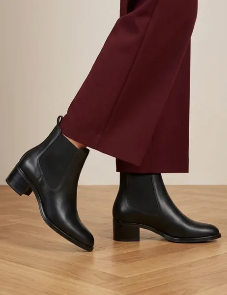Jones Bootmaker Leather Chelsea Block Heel Ankle Boots Black