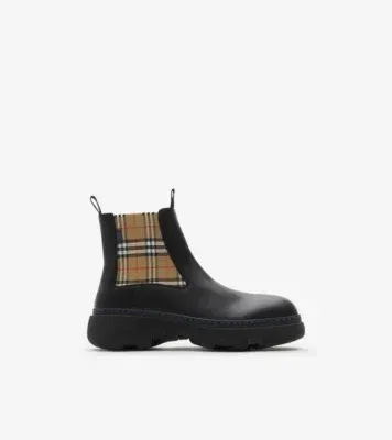 Leather Creeper Low Chelsea Boots in Black/sand beige