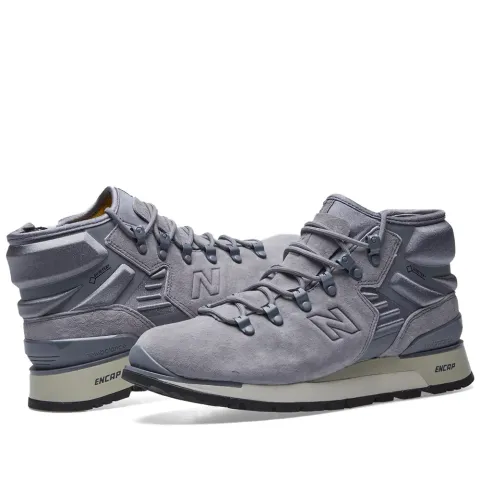 Niobium Boot