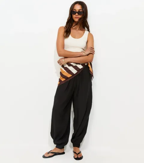 Women's Black Wide Drawstring Waist Cuffed Trousers