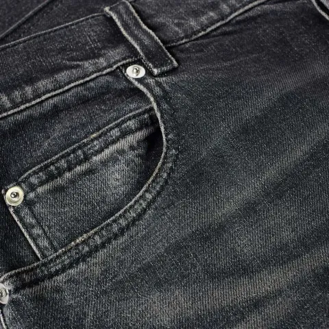 6 Pocket Jean