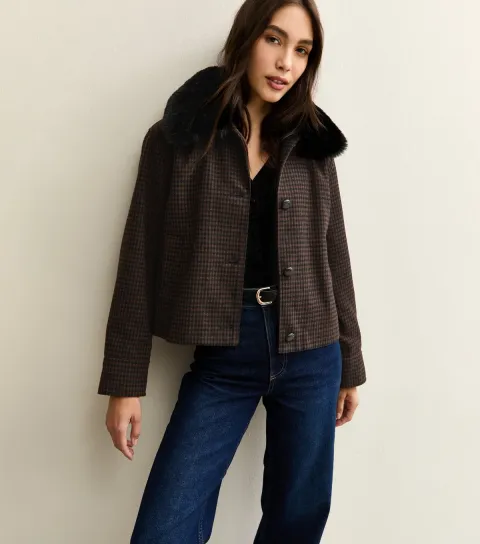 New Look Women's Brown Faux Fur Collar Check Jacket