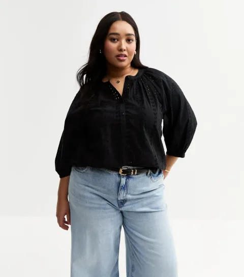 Women's Plus Size Black Broderie Anglaise Cropped Sleeve Blouse Curves