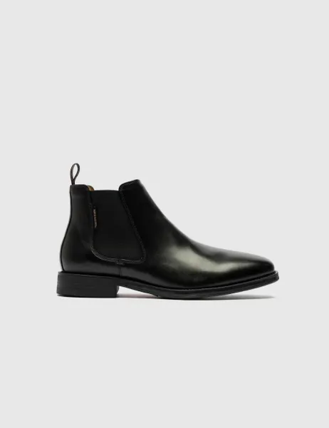 Rodd & Gunn Leather Chelsea Boots Black
