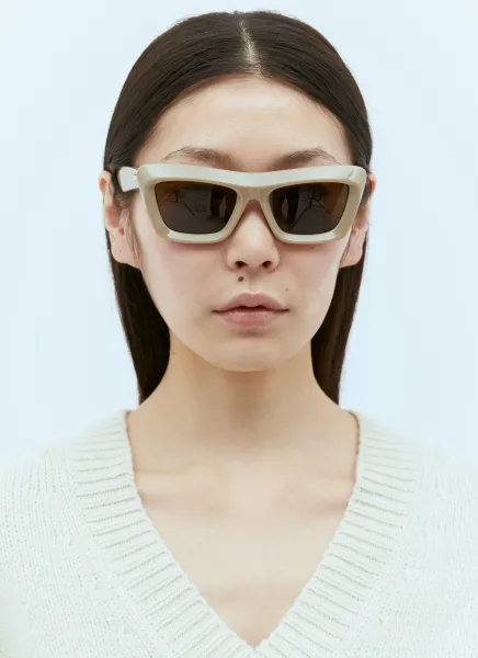 Classic Cat Eye Sunglasses