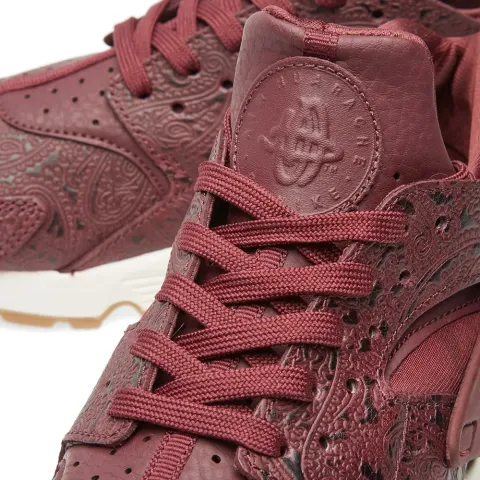 W Air Huarache Run Premium