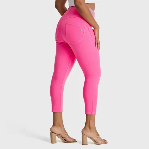 Freddy WRUP SNUG Curvy Jeans - High Waisted - 7/8 Length - Candy Pink