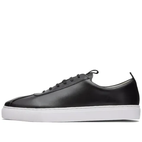 Sneaker 1