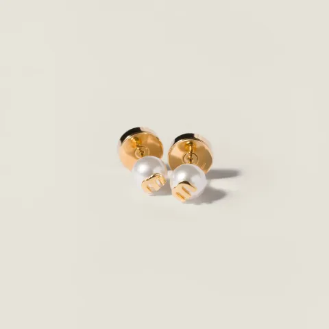 Metal and pearl earrings