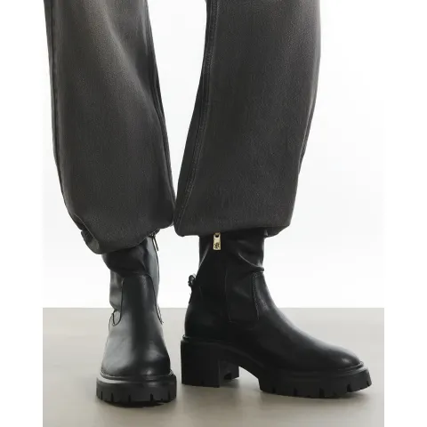 River Island Chunky Cleated Chelsea Boots