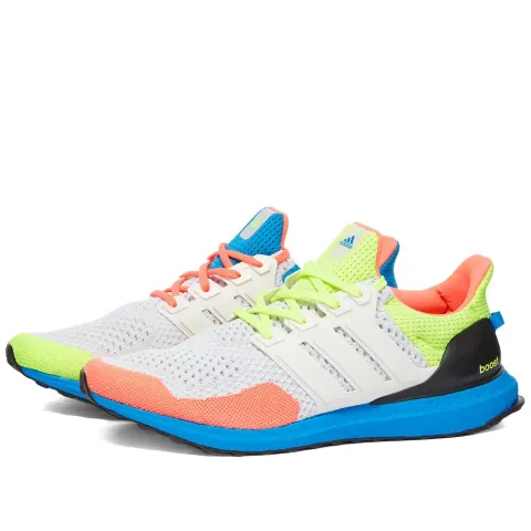 Ultraboost 1.0 DNA