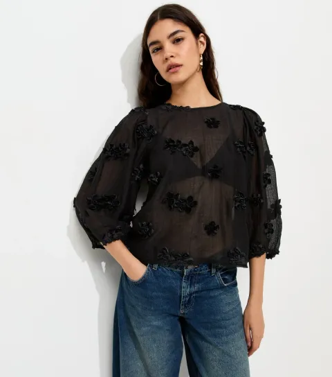 Women's Black Floral Appliqué Cropped Sleeve Smock Top