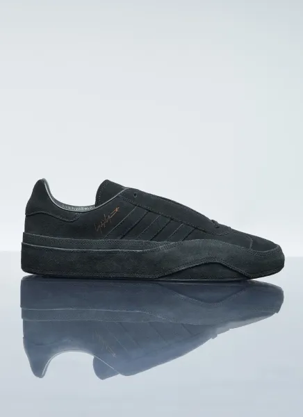 Suede Gazelle Sneakers