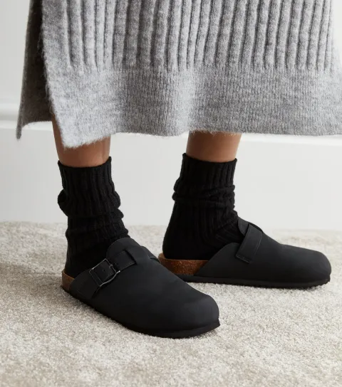 Women's Black Ribbed Lounge Socks