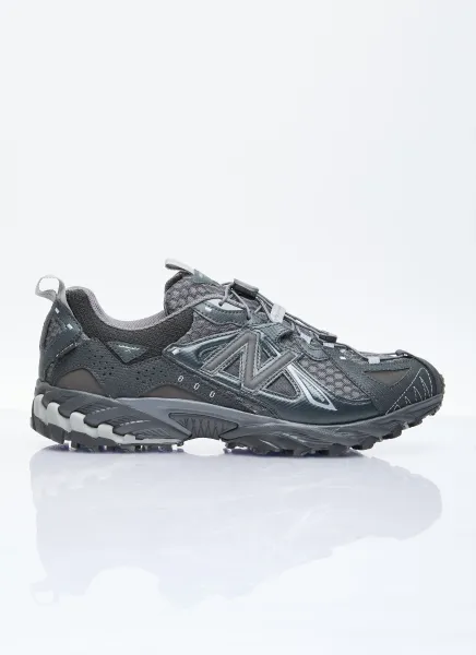 610Xv1 Sneakers