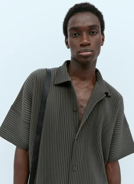 MC July Pleated Knit Shirt