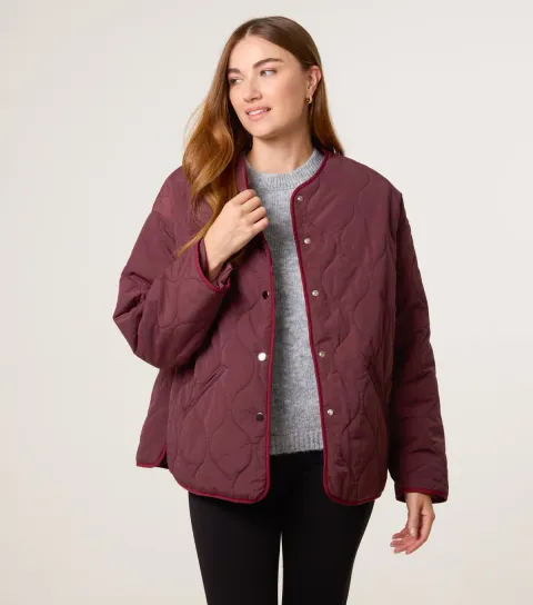 Women's Burgundy Quilted Buttoned Pocket Jacket