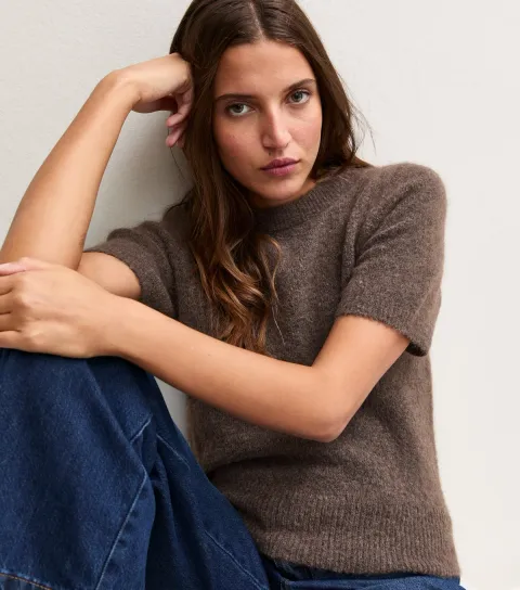 New Look Women's Dark Mink Brushed Knit T-Shirt with Wool