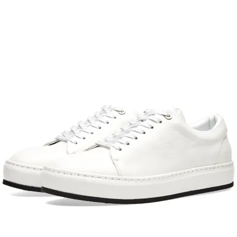 Plain Sneaker
