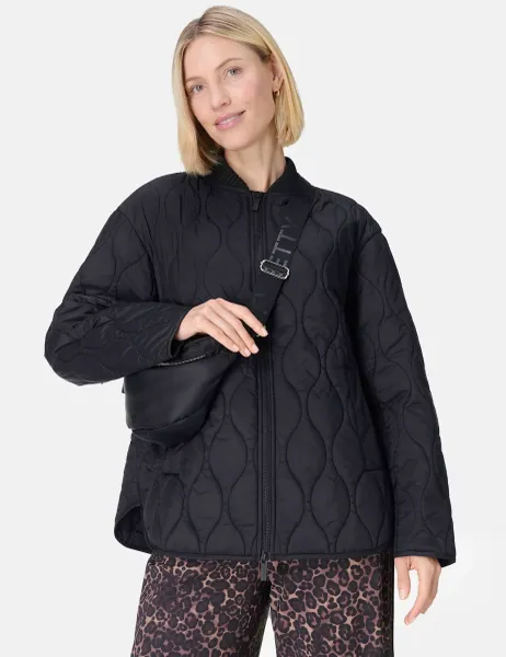 Sweaty Betty On The Move Lightweight Quilted Jacket Black