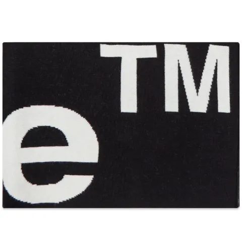 Large Logo Ribbed Scarf