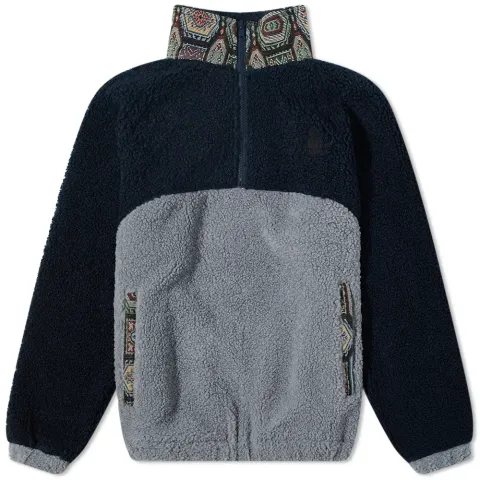 Clottee Contrast Collar Fleece