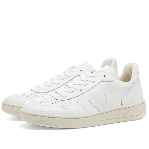 V-10 Leather Basketball Sneaker W