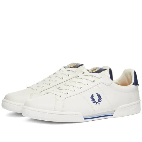 B722 Leather Sneaker