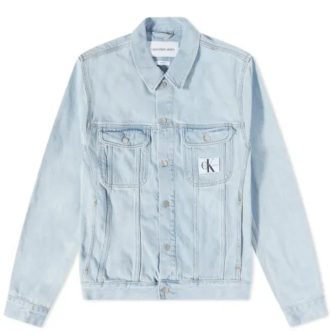 Classic 90s Light Wash Denim Jacket