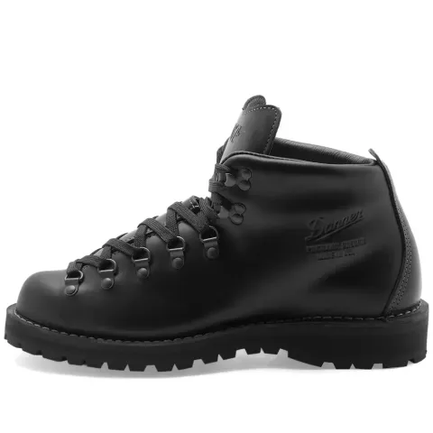 x 007 60th Anniversary Mountain Light II Boot