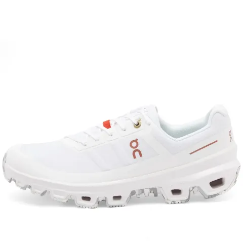 x ON Running Cloudventure Sneaker
