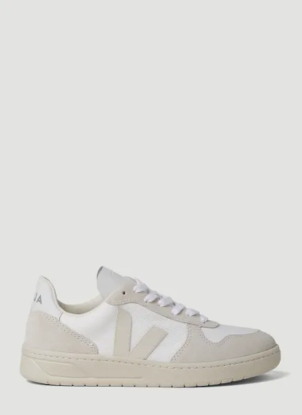 V-10 Sneakers