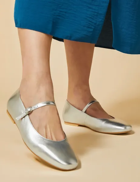 Jones Bootmaker Leather Buckle Flat Pumps Silver