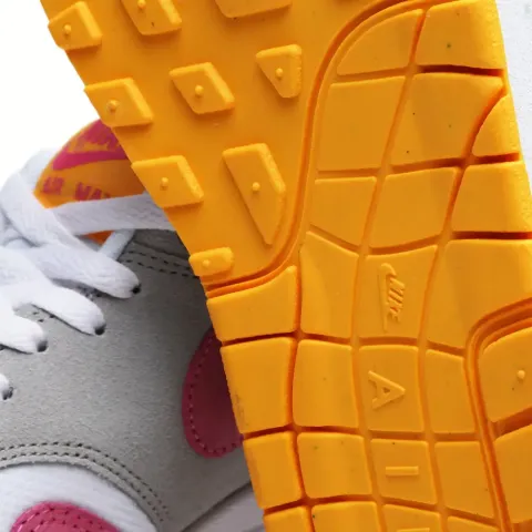 Air Max 1 Essential