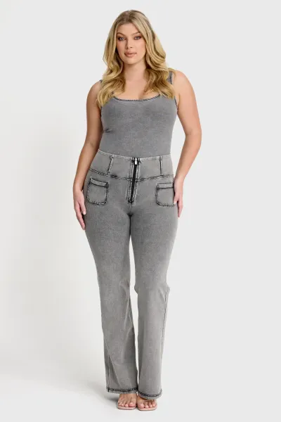 Freddy WRUP Denim with Front Pockets - Super High Waisted - Flare - Grey + Black Stitching