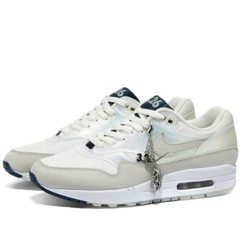 Air Max 1 ‘La Ville Lumière’ W