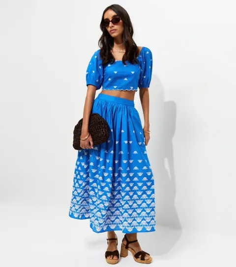 Women's Bright Blue Flower Print Scalloped Edge Crop Top